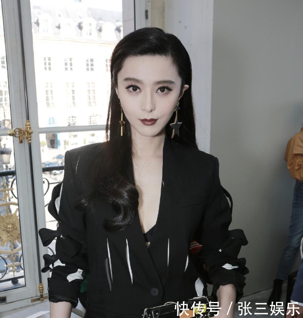 范冰冰真会穿, 皮衣都能穿出修长身姿, 网友: 一般人穿不出这效果