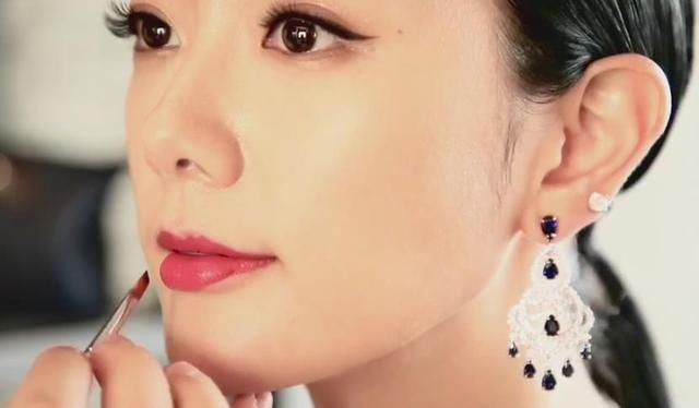 第一美李成敏，从素颜到女神，感觉素颜更好看