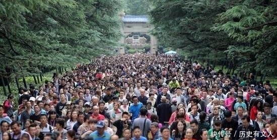 五一从全国各地传回来的照片,太可怕了