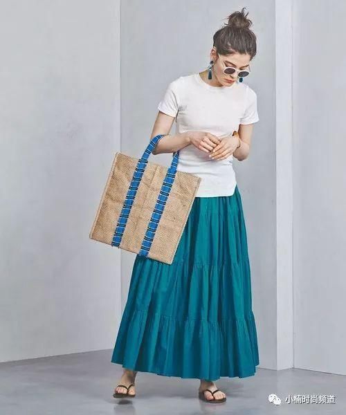 清爽穿搭度过炎炎夏日!女生日系蓝白单品搭配介绍