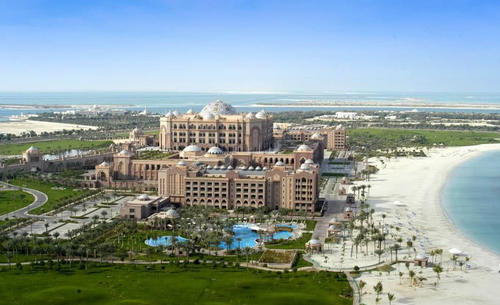 全球唯一的八星酒店:耗200亿用了22吨黄金,最贵要十万一晚