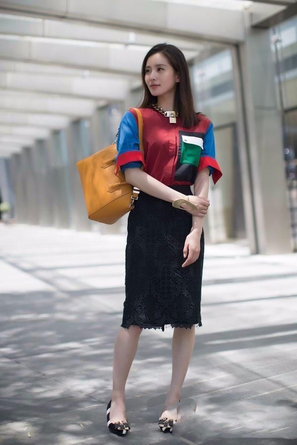 刘诗诗脖子上到底露出了什么痕迹?半个娱乐圈都抓狂了!