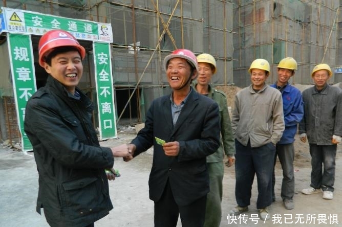 农民工进城打工还不到一个月，却又掀起“返乡潮”，为啥呢？