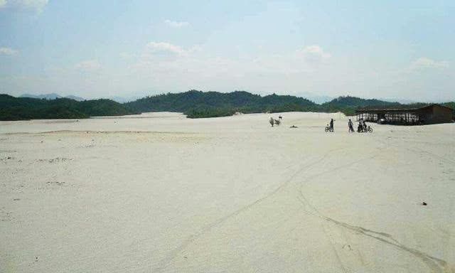 中国最“金贵”沙漠，日本人曾想用一斤米换一斤沙