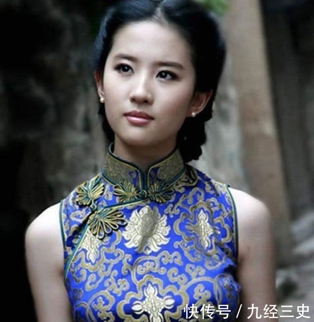  『位小仙女们』今年火了一种裙子叫“旗袍裙”，优雅显瘦有气质，内搭单穿都好看