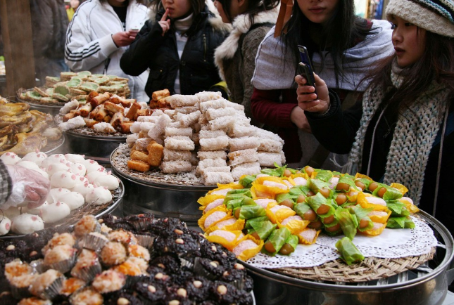 南京人气最高的景区，每天游人如织，网友：看景还是看人？