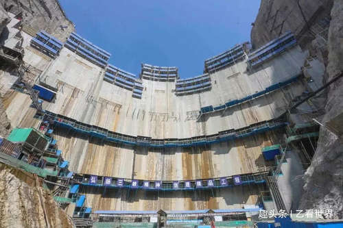 中国又一超级工程即将完工，耗资1000亿，外媒：中国太牛了