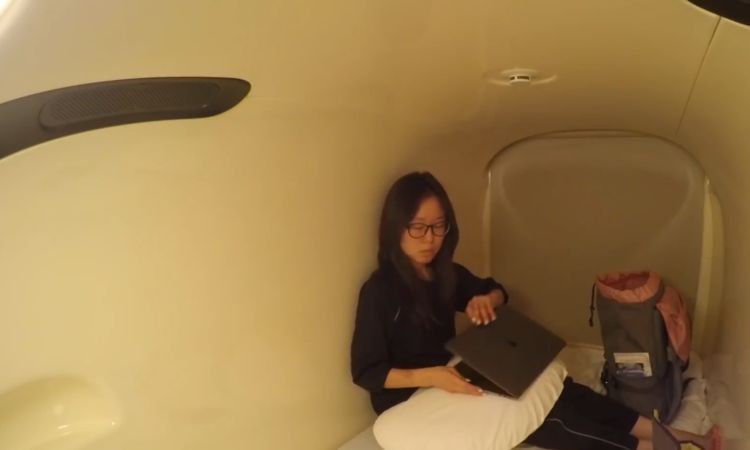 日本的“胶囊酒店”，为什么很受人欢迎？当地人说出真相