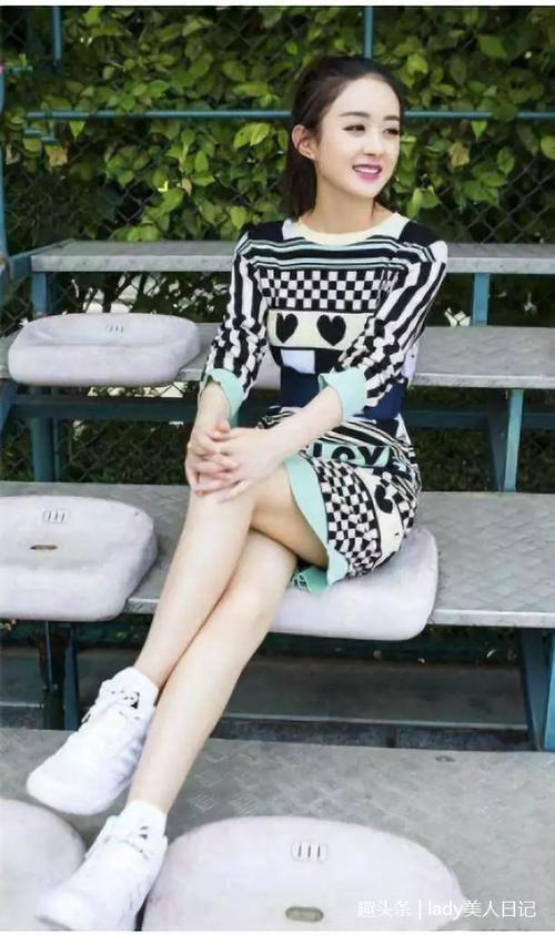 同是一身皮囊，为什么赵丽颖就这么美！看到镜子里的她就想踹两脚