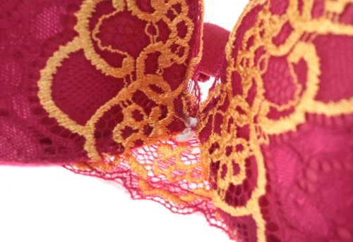 美女最喜欢的“隐形文胸”，无钢圈零束缚，出门怎么穿衣都好看