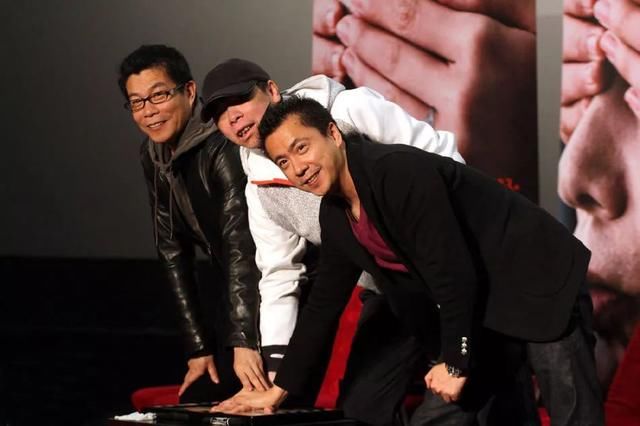 猛料影视婊？冯小刚和华姨涉嫌违规圈地，千亿地产骗局要崩盘？