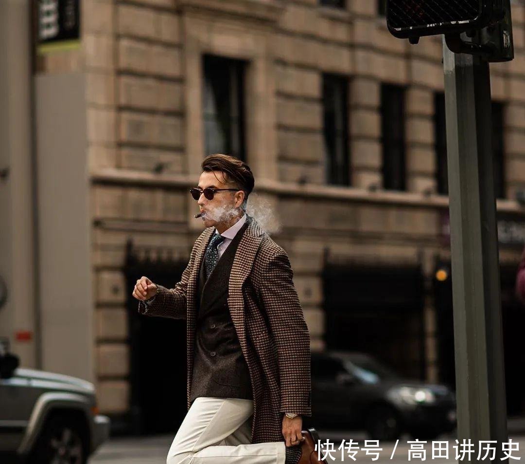 牛仔裤搭:能穿好白色裤子的男人,魅力都不会差!这样穿造型优雅时髦