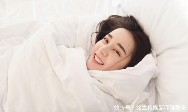  『气质』越来越美的女生，睡前都会做6件事，不仅皮肤好，气质惊艳惹人羡