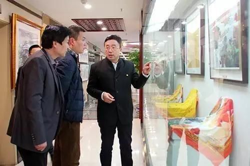 突发-大贺传媒资金链危局:贺超兵名下3100万资产遭查封冻结