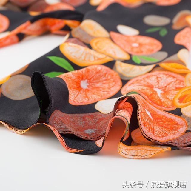 现在的女人真会打扮，俗气学上海女人这么穿，男人看了都目不转睛