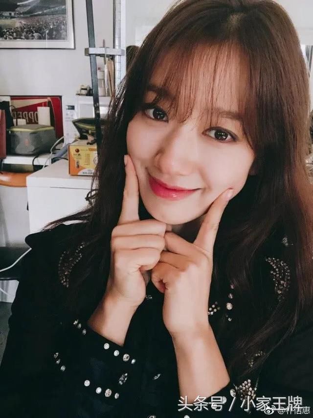 杨紫“八字刘海杀”完胜男神收割机朴信惠!与男神同框配一脸