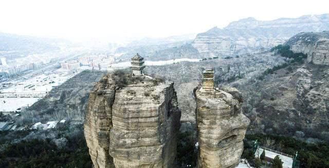 中国最“神秘”建筑，竟然建在悬崖山顶，对其来历还都一知半解