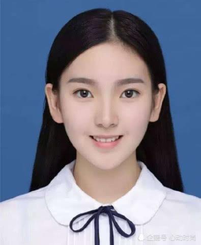 想摆脱你的整件丑照？记住这几点就够了！你的证件照瞬间变自拍！