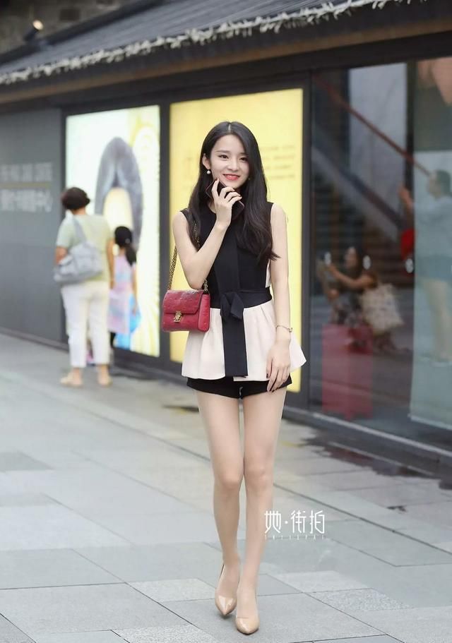 成都街拍:街头随处可见的酷girl，行走的时尚!