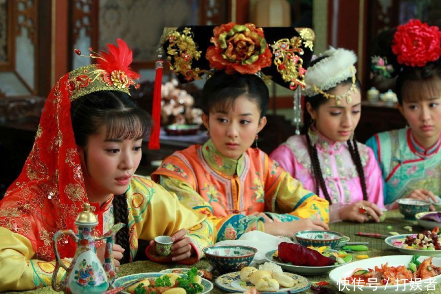 有关赵丽颖停工的原因再次被推到热搜，小姐姐微博回应：只是累了