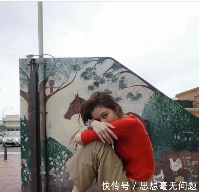  白鞋@小白鞋输了？今春这6双鞋才是真的火！还特舒服！