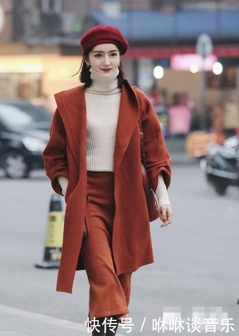 『小姐姐』复古系单品贝雷帽深受美女的青睐,搭配服装更显美,真是潮品呀!