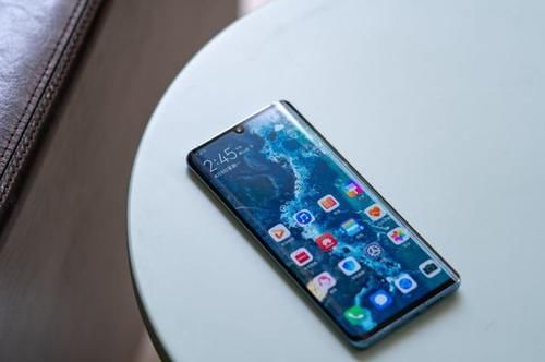 『P30Pro』华为P30Pro一夜成“腰斩价”!还是麒麟980加持,首批用户买早了