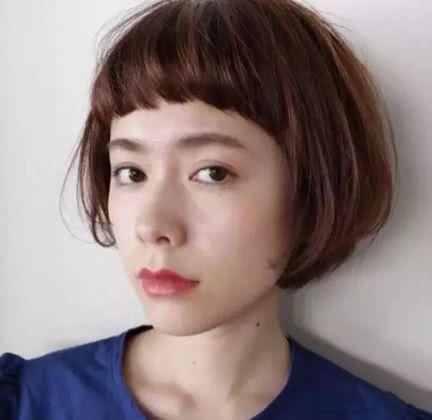 染发：黑黄皮的女生，染发首选“焦糖色”，时尚百搭掉色慢，还显白