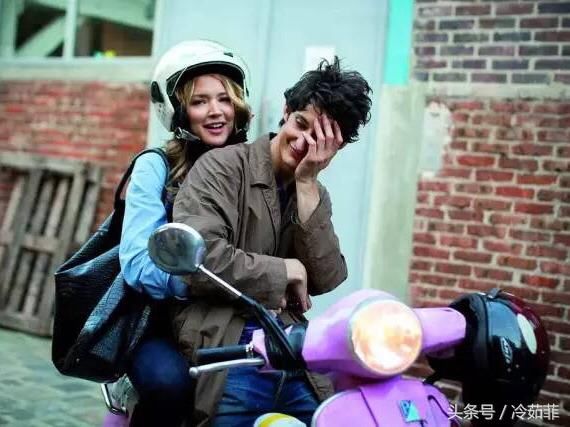 40岁的老女人，居然撩倒小奶狗，方法竟是……