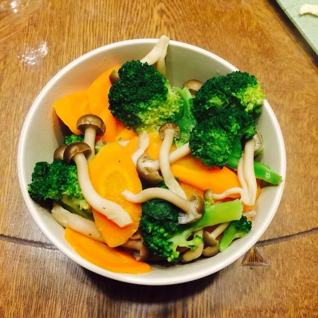 邓超15天减去10斤，并附上自己的心得：一天就吃这些，吃两顿