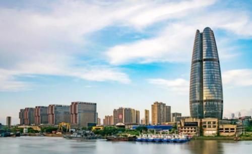 中国非常低调的城市，被评为世界五佳港口，拥有着丰富的资源