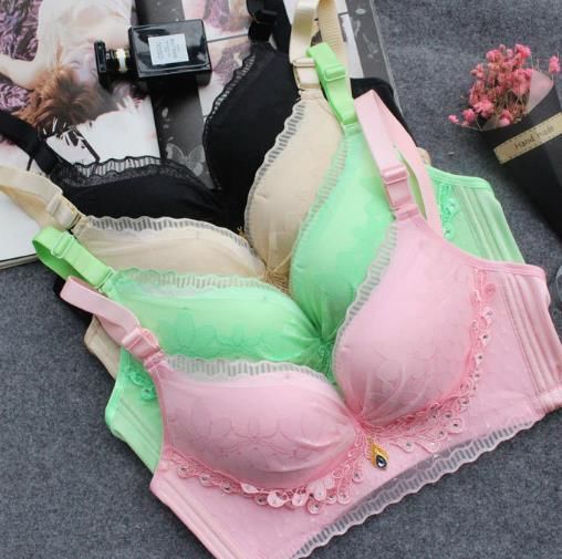 女人的自信用好文胸打造，穿出凹凸曲线美，才有满满女人味