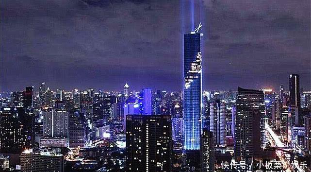 泰国耗资46亿第一高楼，建成后遭众人吐槽，一到晚上却格外亮眼