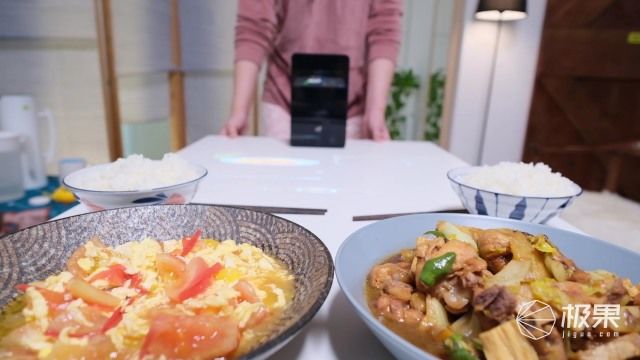 puppy cube触控投影与小木匠碰撞出的智能家居