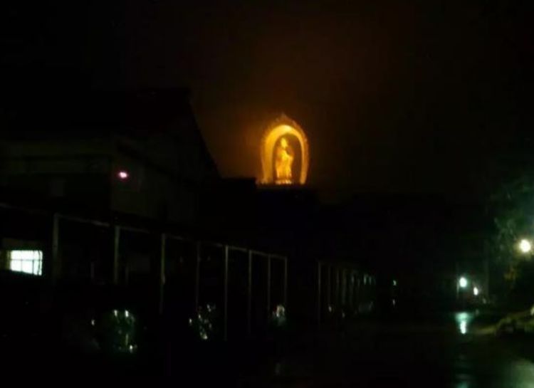  [大佛]东林大佛：造价花了10亿，全身镀金，全球第一高阿弥陀佛！