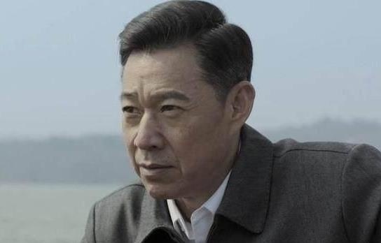 “五大战区司令员”和“省委书记”，谁的级别高？谁的权力大？