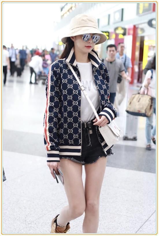 没有戚薇的筷子腿真别穿手撕热裤，否则会跟沈梦辰一样满屏尽尴尬