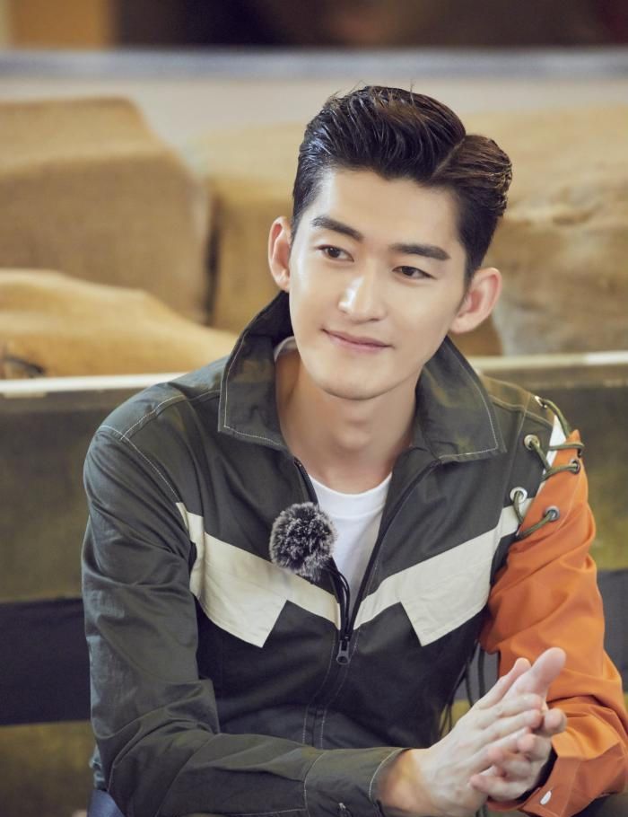 张翰被问及给8亿是否会追回郑爽,他的回答亮了