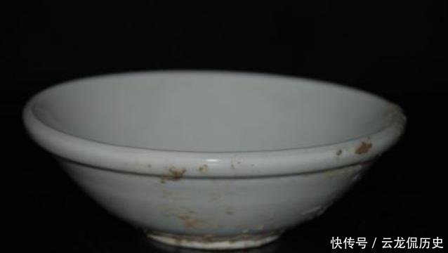  马未都：马未都我在香港买个碗，看到碗底写的一个字，我的腿一直发抖！