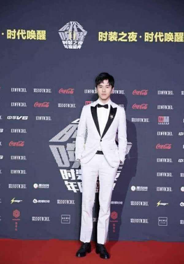 男明星钟爱的“月野兔”刘海, 林更新刚学会, 鹿晗李易峰完美驾驭