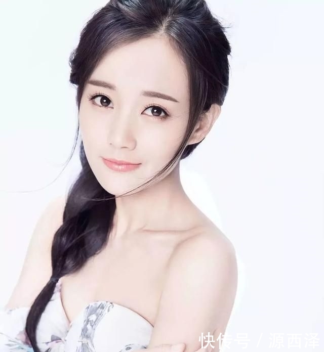  『后台』我怀疑她后台比景甜还硬