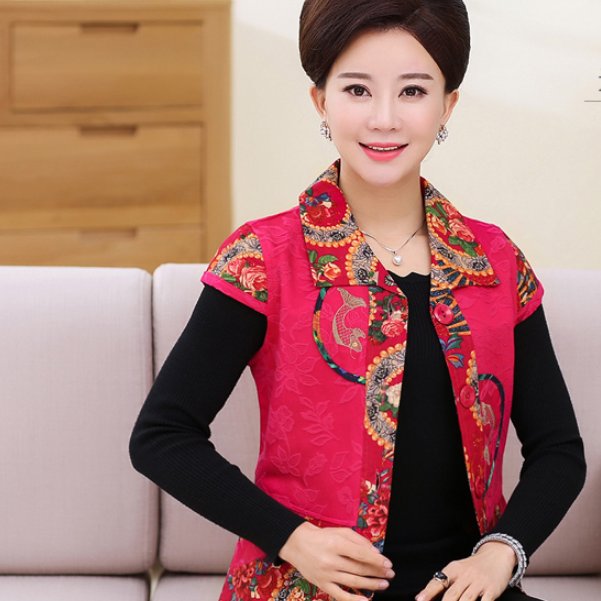 初秋季节别乱穿了，现在都流行“洋气衫”穿上显瘦又减龄呢