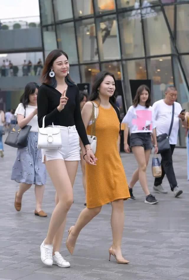 没过■短裤女孩,你的腿没过了别人的腰