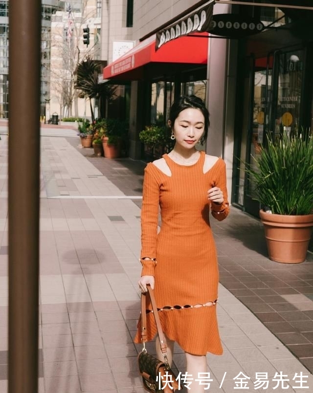 『春天』别人已经将裙装穿了一轮,你居然还没反应过来,你对得起春天吗