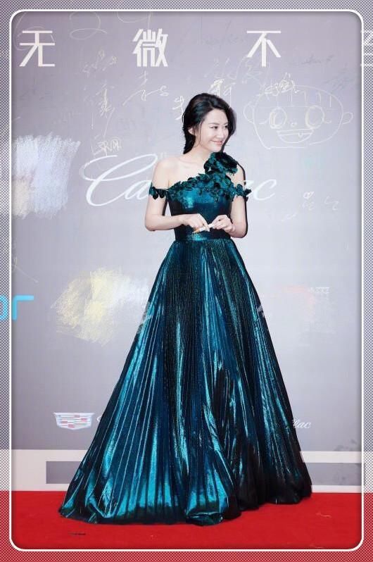 冻龄只服许晴!49岁年龄却有20岁的脸,网友:这嫩绝不是装出来的