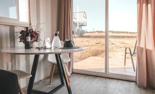  『厕所』旅游资讯：旅游时住酒店，为何要打开厕所的灯？