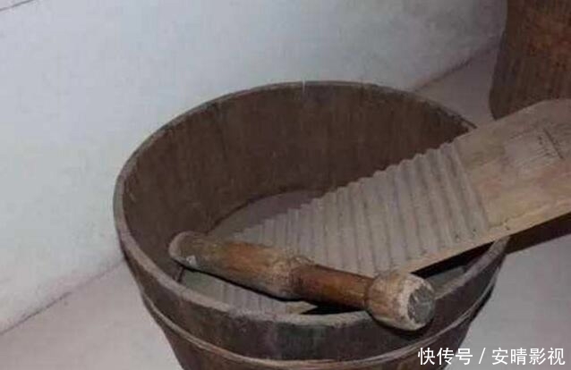  [弄脏了]古代人衣服太长，弄脏了衣服怎么清洗？很多情况是：根本就不洗