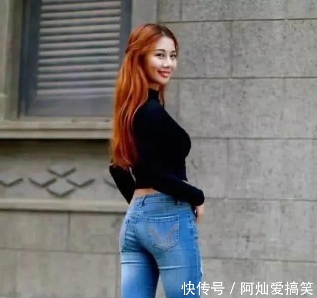 气质:牛仔裤尽显时尚气息,美感可以提升不少