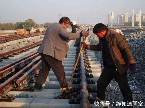 高铁坏掉的铁轨, 为什么不回收利用呢 看完才知道中国多厉害!