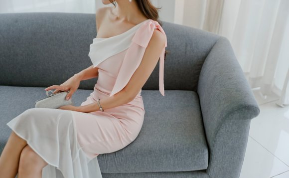 女神孙允珠，水晶瓷釉人鱼传说红杏晚礼裙